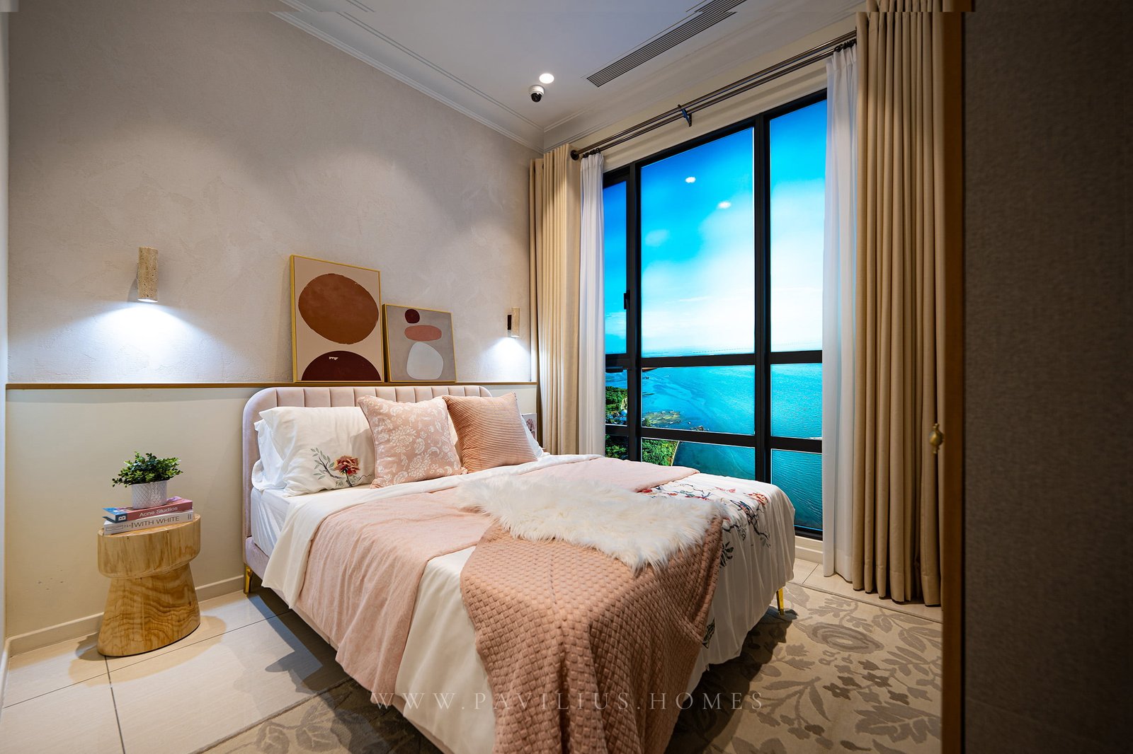 Queens Residences Q3 - Showroom 4